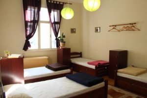 HOSTEL SLOW
